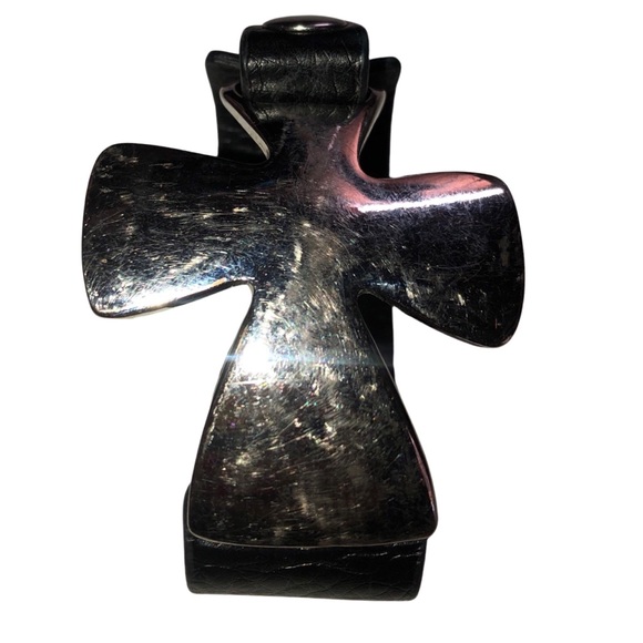 Other - Leather Large Silver tone Cross Snaps Bracelet